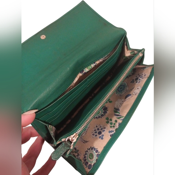 BVLGARI Calfskin Leather Long Vintage Wallet - Picture 8 of 15